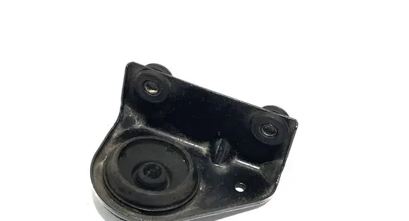 KIA Sorento IV Intercooler pipe mounting bracket 282732R100 44164