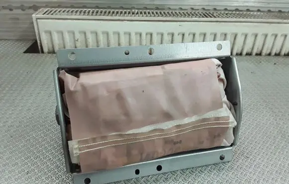 Volvo V70 Passenger airbag 9191928