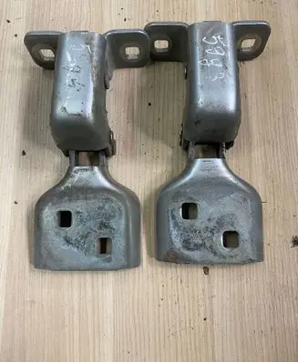 Renault Master III Front door hinge set 804000006R
