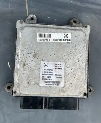 Mercedes-Benz Sprinter W906 Engine control unit/module A6519000700 A6519010600