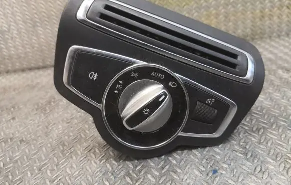 Mercedes-Benz C W205 Light switch 2059056500