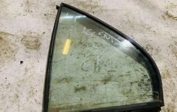 Hyundai Accent Rear vent window glass 