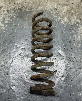 Mercedes-Benz E W210 Front coil spring