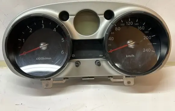 Nissan Qashqai Speedometer (instrument cluster) JD08D