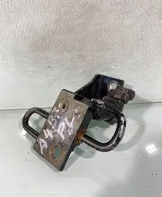 Audi A4 S4 B7 8E 8H Front door lower hinge 