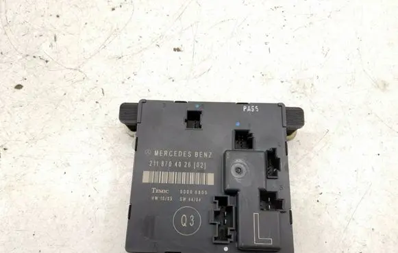 Mercedes-Benz E W211 Door control unit/module A2118704026 2118704026