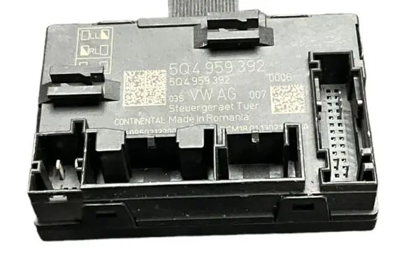 Volkswagen Golf VII Door control unit/module 5Q4959392