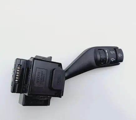 Ford Focus Wiper control stalk 17D940