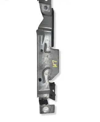 Volvo S90, V90 Fender mounting bracket 