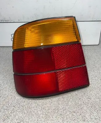 BMW 5 E34 Rear/tail lights 1384009