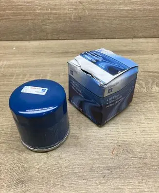 Chevrolet Aveo Oil filter cover 96985730