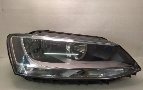 Volkswagen Jetta VI Headlight/headlamp 5C7941006A LMP007