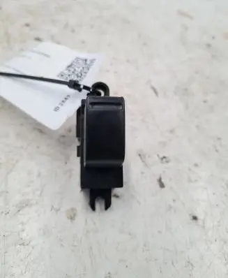 Nissan Primera Electric window control switch