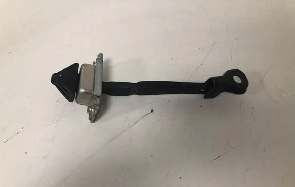 Mazda 3 III Rear door check strap stopper K3605
