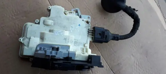 Audi Q7 4L Rear door lock 3C4839016C
