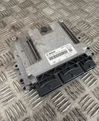 Renault Captur Engine control unit/module 237106319R