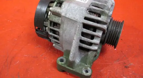 Fiat 500 Generator/alternator 51859041