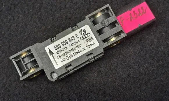 Audi A6 S6 C5 4B Airbag deployment crash/impact sensor 4B0959643E