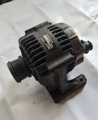 Volvo S40, V40 Generator/alternator 9472908 N1022110500