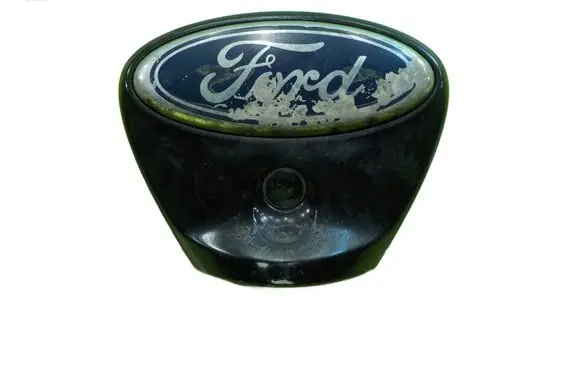 Ford Ka Tailgate glass/window release handle 