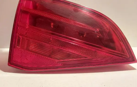 Audi A4 S4 B8 8K Tailgate rear/tail lights 8K9945093