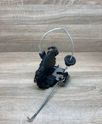 Audi A4 S4 B6 8E 8H Rear door lock 8E1837016C 1J0973714 WITHPLUG
