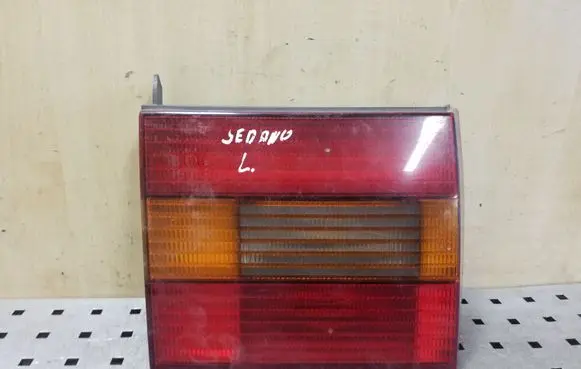 Volkswagen PASSAT B4 Tailgate rear/tail lights 3A5945107
