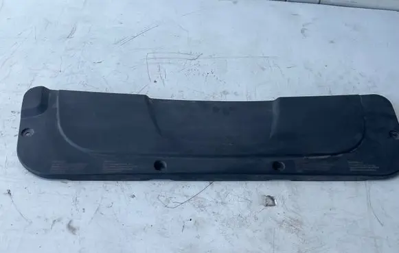 Radiator trim