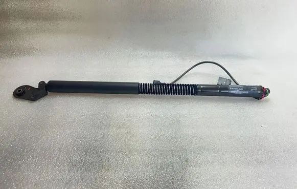 Audi A7 S7 4G Tailgate/trunk strut/damper 4G8827852F