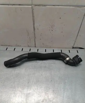 BMW 1 E81 E87 Engine coolant pipe/hose 6928591