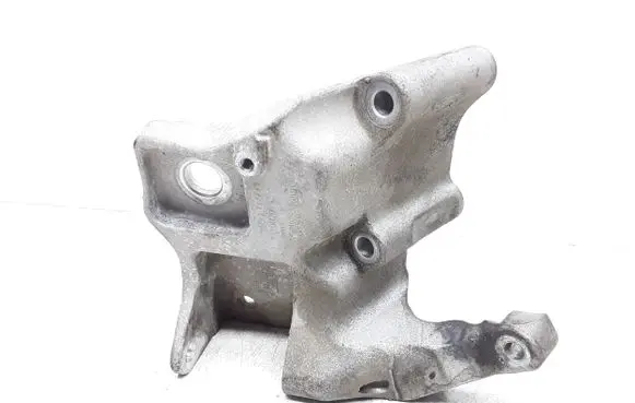 Volvo V60 Engine mounting bracket 31401633