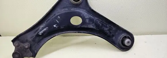 Peugeot 2008 I Front control arm 9803286480