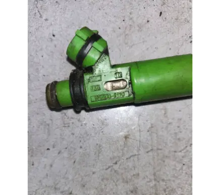 Mitsubishi Pajero Fuel injector 195500-3170