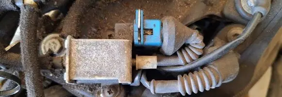 Audi A4 S4 B5 8D Turbo solenoid valve