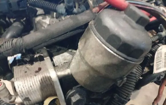 Opel Astra H Oil filter cover