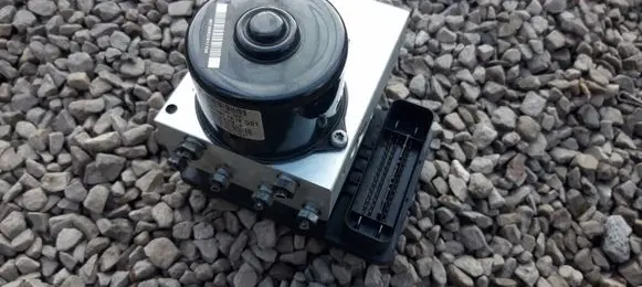Mercedes-Benz C W203 ABS Pump A0355457832