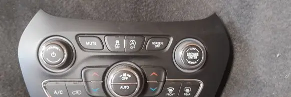 Jeep Cherokee Climate control unit 68285942AC