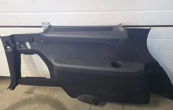 Mercedes-Benz GL X164 Trunk/boot lower side trim panel