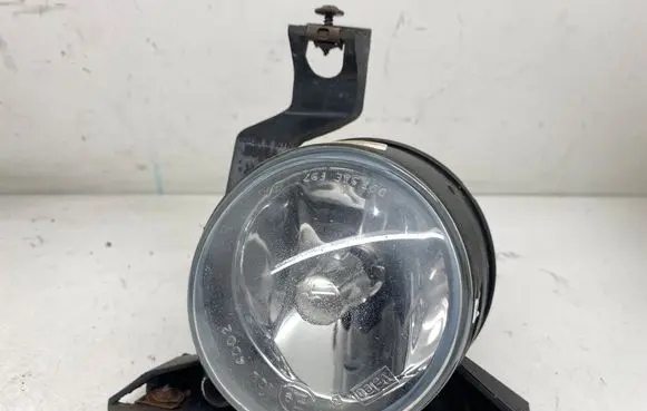 Skoda Octavia Mk2 (1Z) Front fog light 1C0941700B