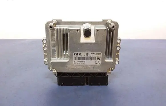 Honda CR-V Engine control unit/module ECU 0281013635