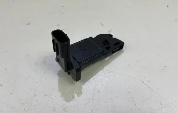 Toyota Verso Mass air flow meter 2220426010