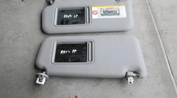 Toyota RAV 4 (XA30) Sun visor