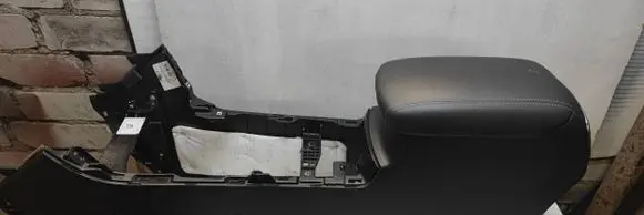 KIA Sportage Other center console (tunnel) element 84611F100 84613F1000