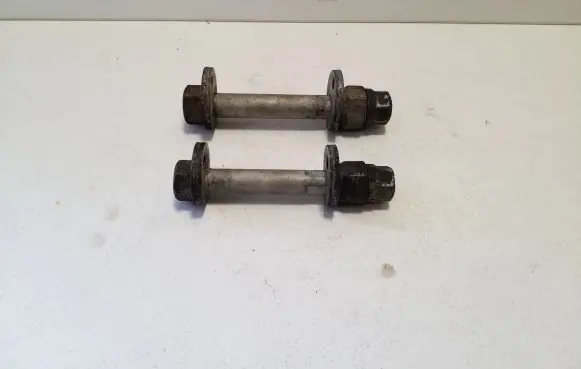 Jeep Cherokee Rear suspension camber bolt 