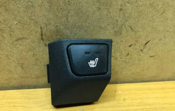 Hyundai i30 Seat heating switch