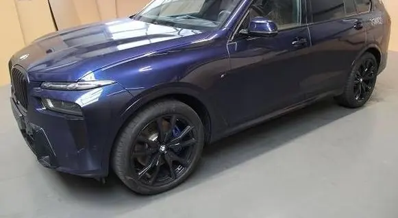 BMW X7 G07 Front door