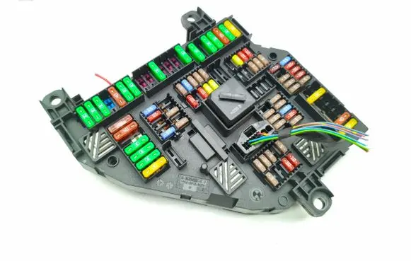 BMW 5 F10 F11 Fuse module 9264923 07697633 417033452