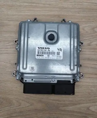 Volvo XC70 Engine control unit/module 30785100 13760820