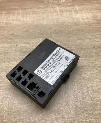 Mercedes-Benz S W220 Gateway control module A2205402645 410213005013