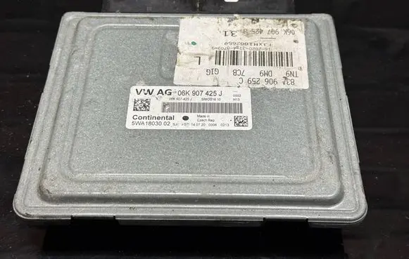 Volkswagen Golf VII Engine control unit/module 06K907425J 5WA18030 5WA1803002